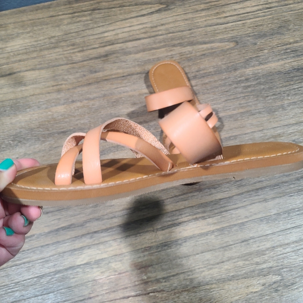 Universal Thread Good Co. Ladies sandals